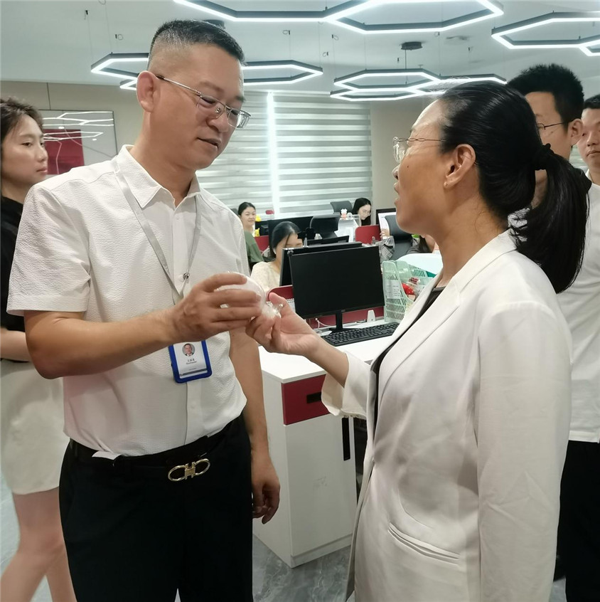 区领导莅临指导，合作助力自贸港